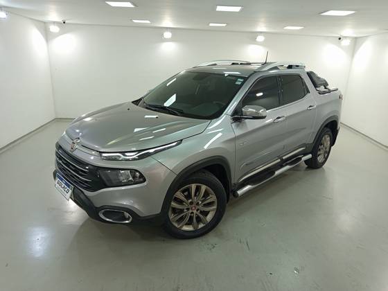 FIAT TORO 2.0 16V TURBO DIESEL RANCH 4WD AT9 FIAT TORO 2.0 16V TURBO DIESEL RANCH 4WD AT9